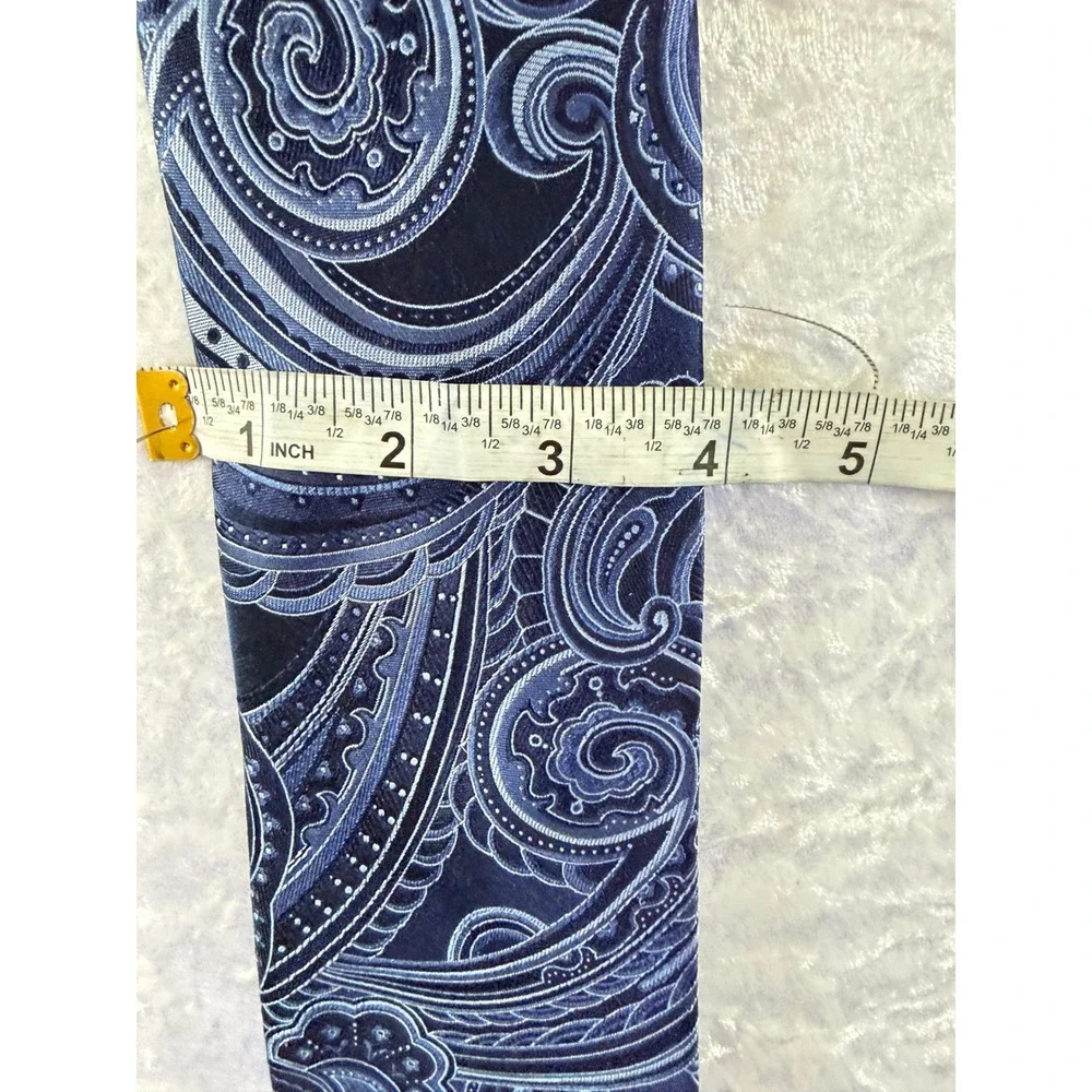 Donald J Trump Signature Collection Mens Silk Paisley Necktie Blue